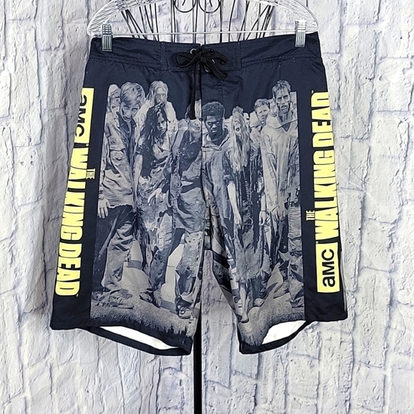 WALKING DEAD AMC Board Shorts‎ Swim Trunks Large - Picture 1 of 8